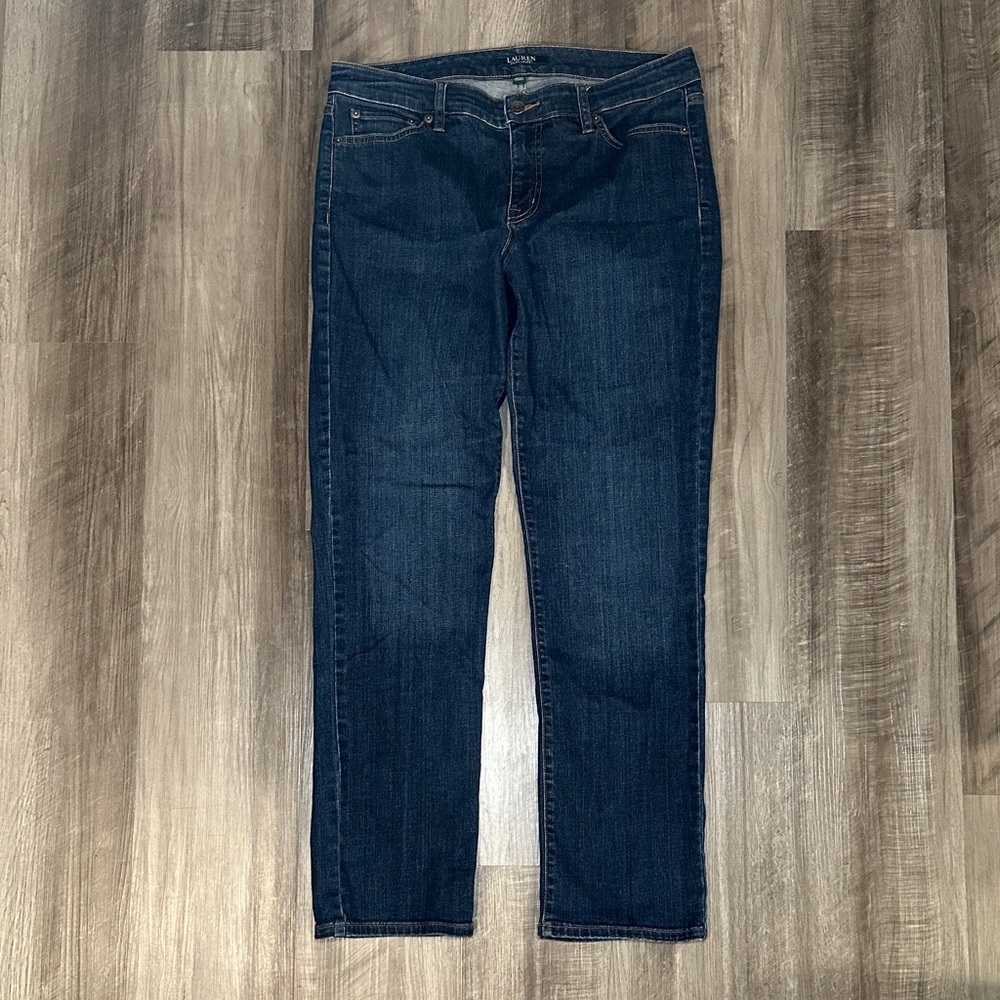 Lauren Ralph Lauren Modern Straight Curvy Jeans - 10 (Measures 33)